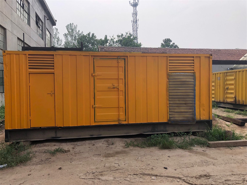 平阴柴油发电机如何判断新机油是否已经完全充满机油滤清器？