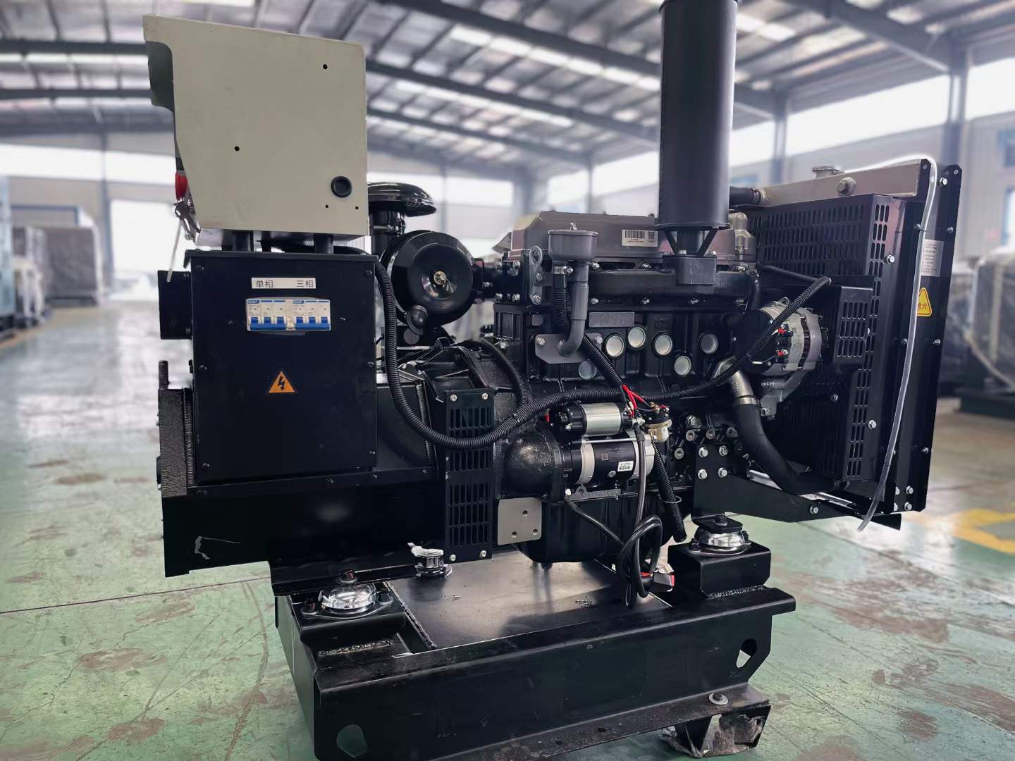 平阴如何降低电感性负载对发电机的影响？