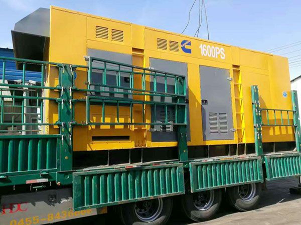 平阴测量水冷式机油散热器密封件尺寸时的注意事项有哪些？